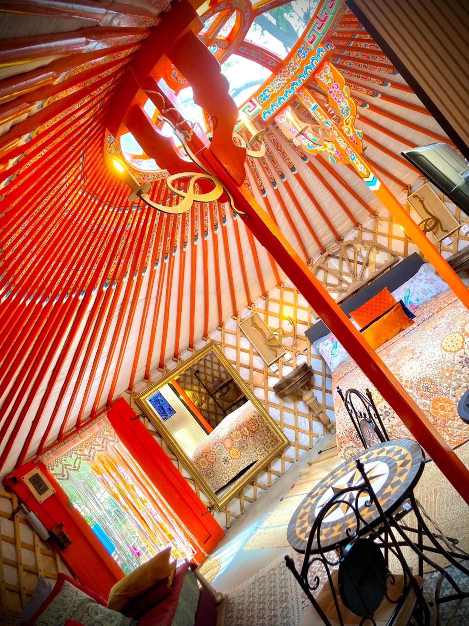 Yurta Arco Iris Hotel Riba Roja De Turia Bagian luar foto